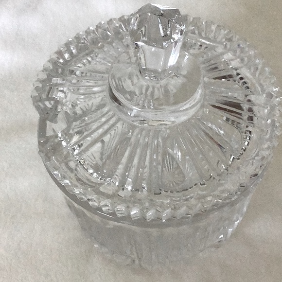 Vintage Clear Heavy Pressed Crystal Jelly/Jam/Condiment Jar with Ribbed Lid - Picture 2 of 7